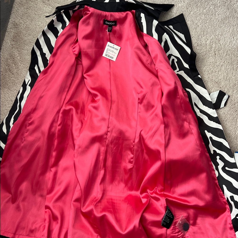 NWT bebe black and white ruffle trench coat XS - Picture 6 of 8